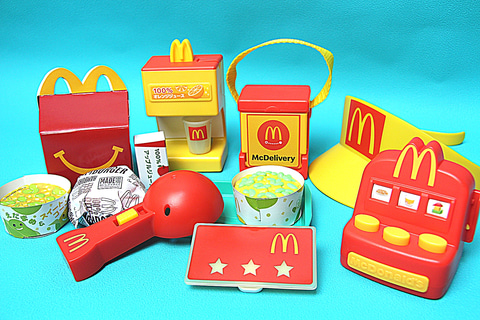 特別企画 ハッピーセット マックアドベンチャー なりきりマクドナルド を一足先に遊んでみた お店を支える クルー になれる 日本マクドナルド50周年記念アイテム Hobby Watch