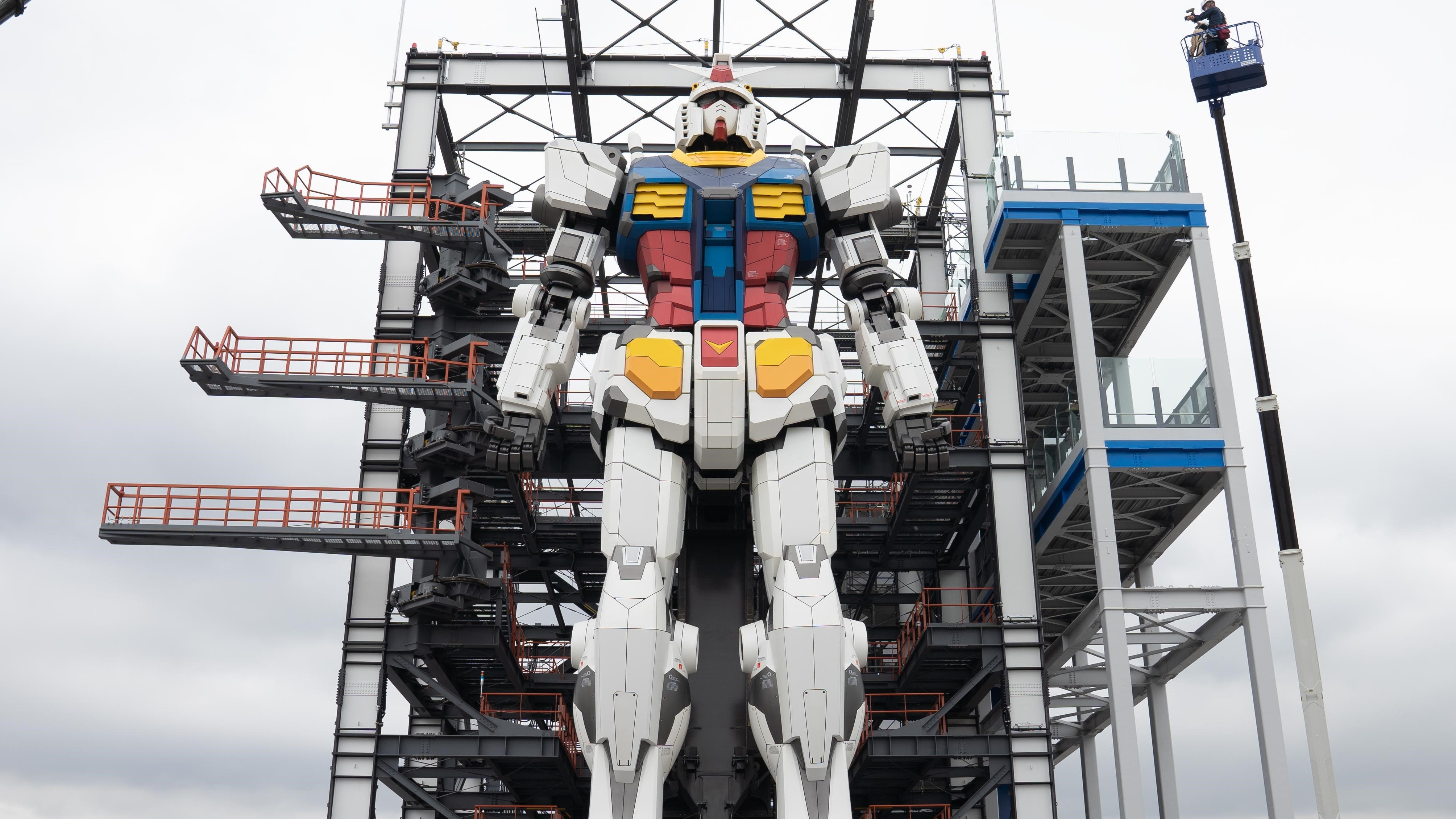 動く実物大ガンダム、ついに本体が完成！ 年内オープン予定の「GUNDAM