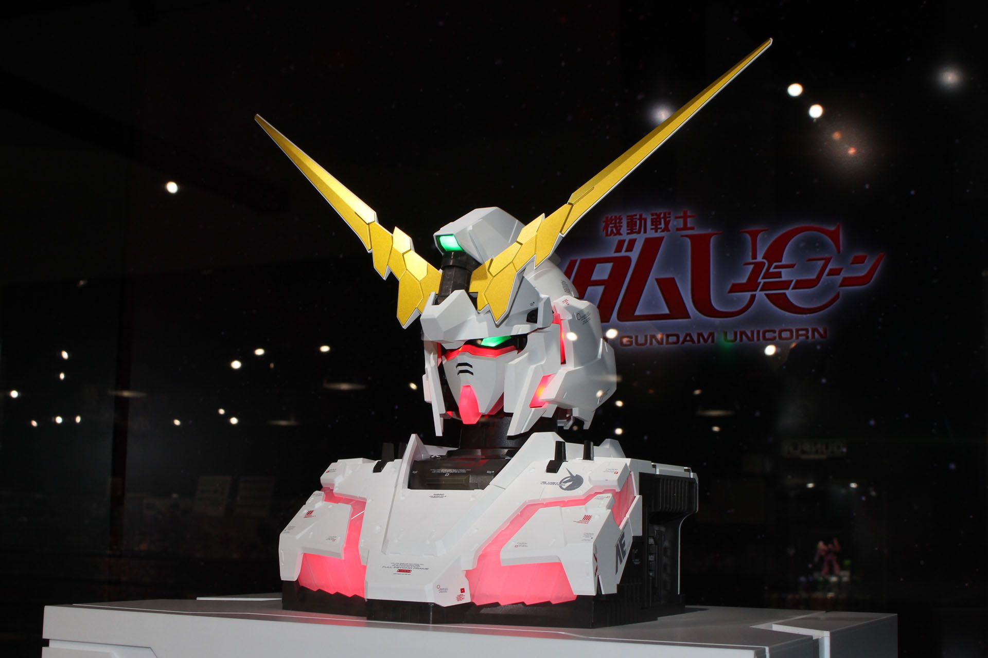 特別企画 ガンダムベース撮り下ろし Real Experience Model Rx 0 ユニコーンガンダム Auto Trans Edition 脅威の自動変身を見届けろ Hobby Watch