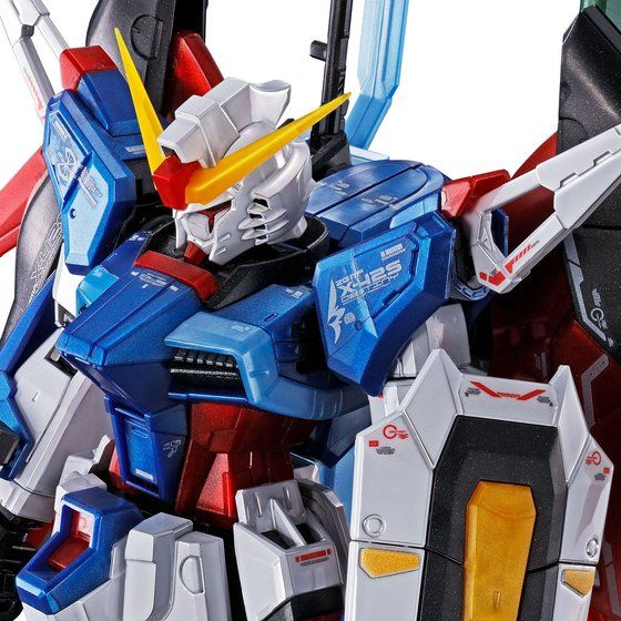 ガンプラ「RG 1/144 デスティニーガンダム［チタニウムフィニッシュ