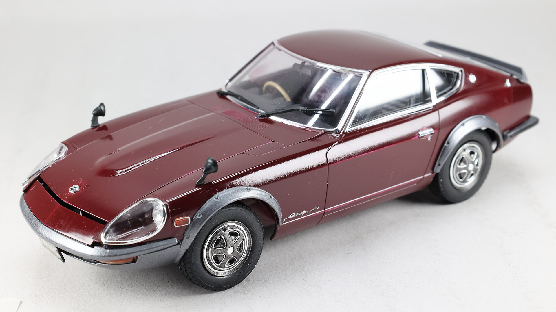 タミヤ 日産フェアレディ240Z サファリラリー 1/12スケール (DATSUN