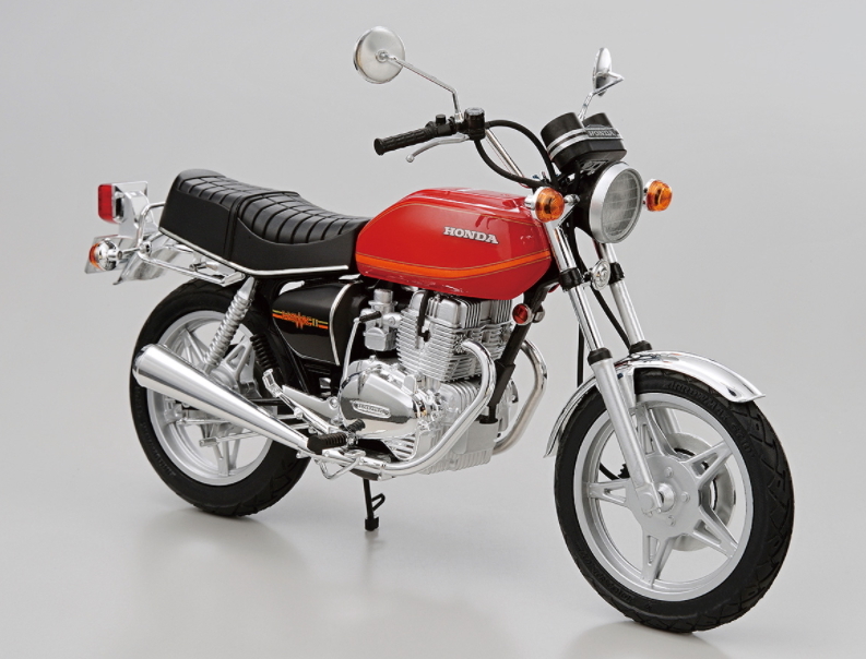 『m.』HONDA HAWK II プラモデル完成品（マイキーバブ仕様） 鷹の感覚、鷹の走り。 ホンダ「CB400T HAWK-II」1978年型のプラモデル