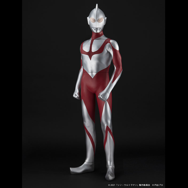 全高約60cmのウルトラサイズ。「シン・ウルトラマン」のジャンボソフビ