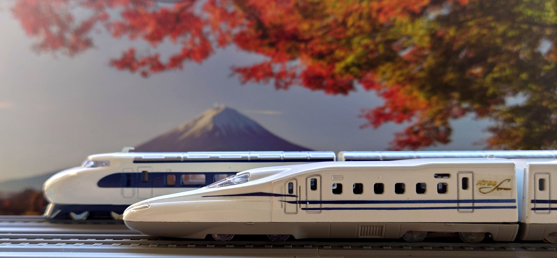 レビュー】Nゲージ鉄道模型「京商 リビングトレイン」シリーズレビュー 窓辺に新幹線があるとココロが落ち着く。小さくて大きな存在感 - HOBBY  Watch