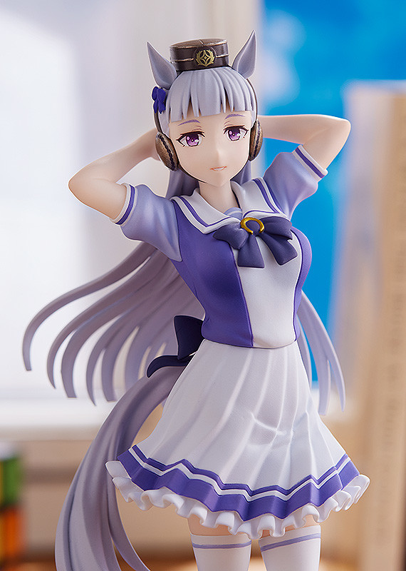 ピスピース☆ ゴルシちゃんだぞー♪ 「ウマ娘」、トレセンの制服姿でゴールドシップがフィギュア化！ - HOBBY Watch