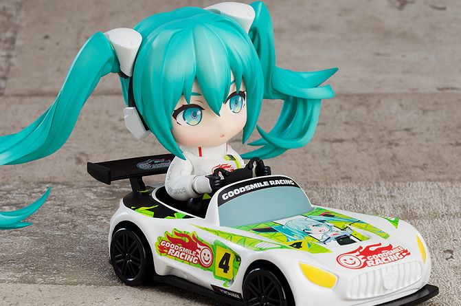 スポーツカーを運転するミクさん！ 「ねんどろいど レーシングミク 2022Ver.」予約開始 - HOBBY Watch