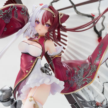 大胆なチャイナドレス！ 「アズールレーン」、軽空母セントーが衣装