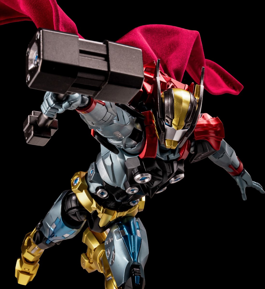 もしもトニー スタークがアベンジャーズ達の能力をアーマー化したら ファイティングアーマー シリーズより ソー が登場 Hobby Watch