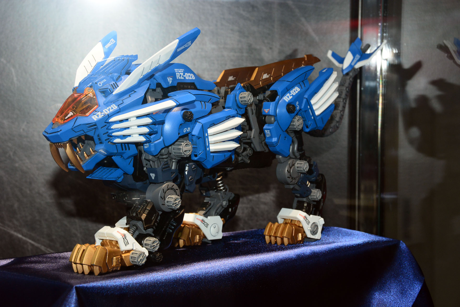 新品未開封 ゾイド ZOIDS 40周年 ブレードライガー ライガーゼロ 各1体-