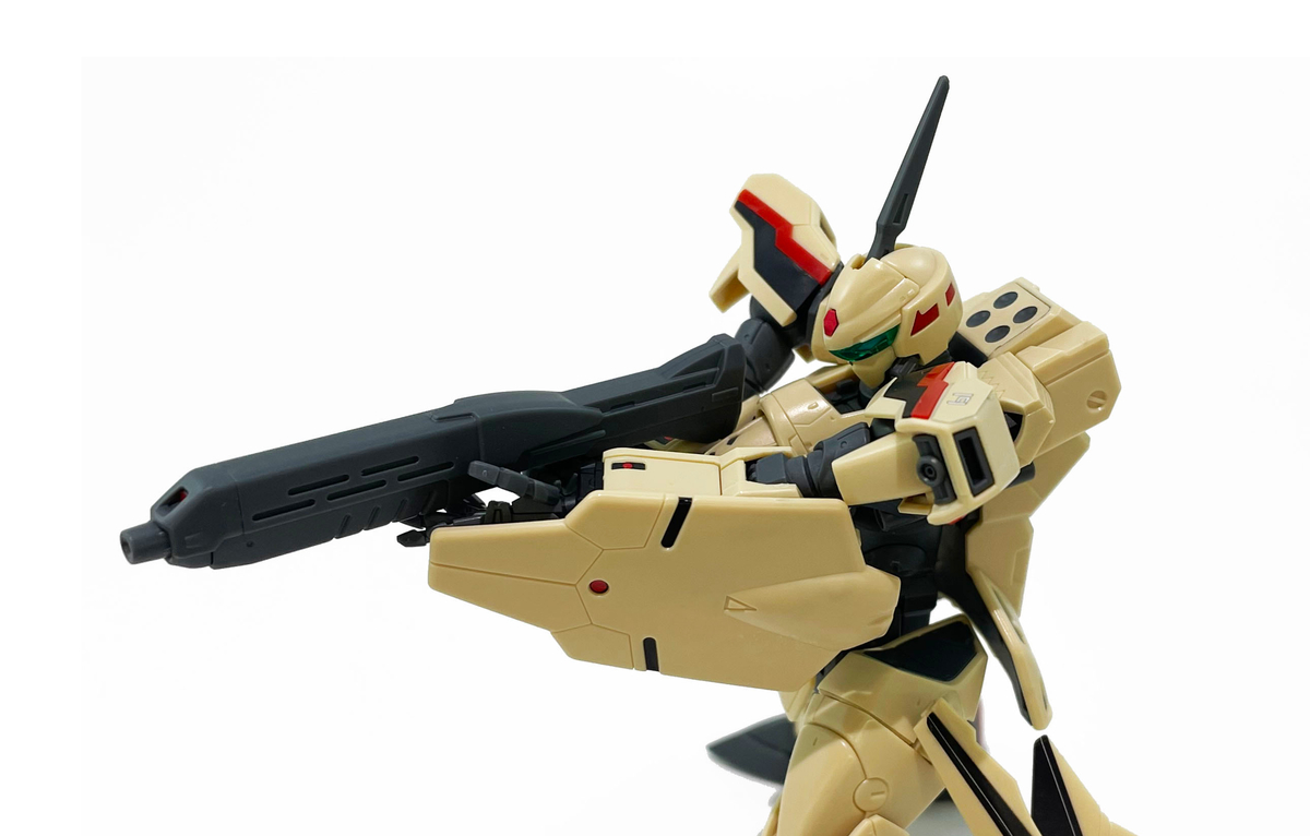 マクロスプラス」より「HG 1/100 YF-19」の可動域やネーマーシールなど