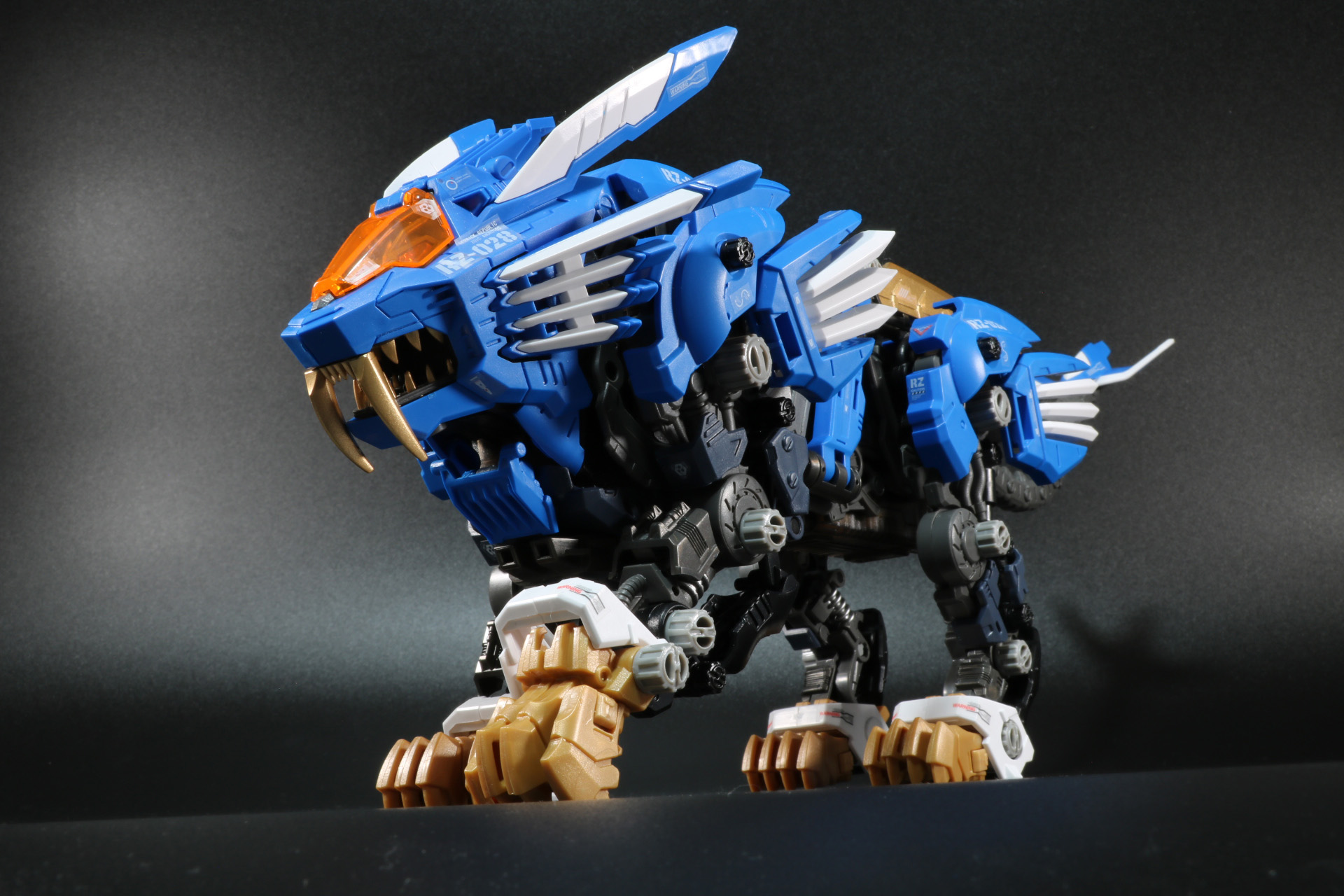 最も信頼できる ゾイド ZOIDS HMMブレードライガー+バン、フィーネ