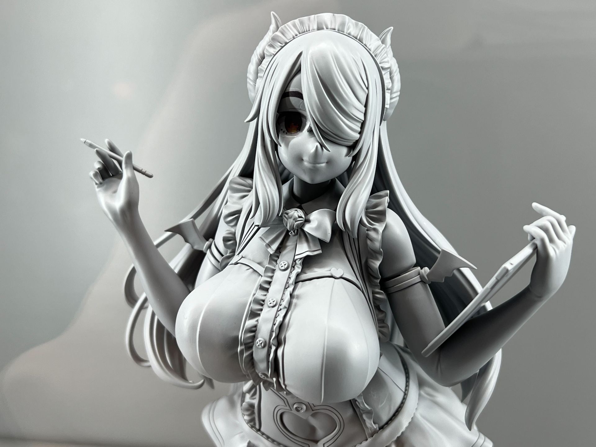 伊東ライフちゃんがフィギュア化！ フリューブースにてグレー原型が展示【#ワンフェス】 - HOBBY Watch