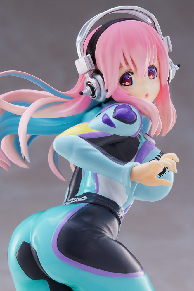 すーぱーそに子をライダースーツ姿で再現したフィギュアがAmazonにて29