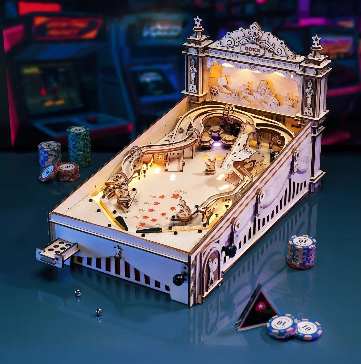 レトロなピンボールマシンを木製パズルで再現！ 3Dウッドパズル「ピンボール」が販売中 - HOBBY Watch