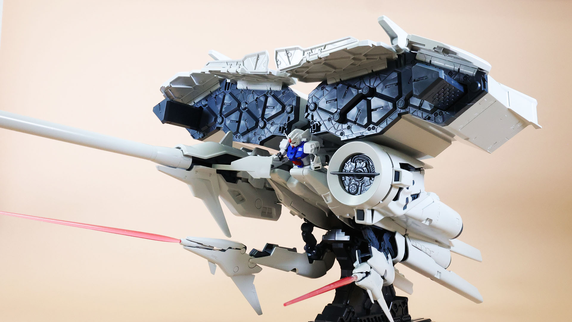 安い100%新品未開封品　デンドロビウム　1/144 GP03　試作３号機　機動戦士ガンダム　バンダイ　ＨＧ　プラモデル 機動戦士ガンダム