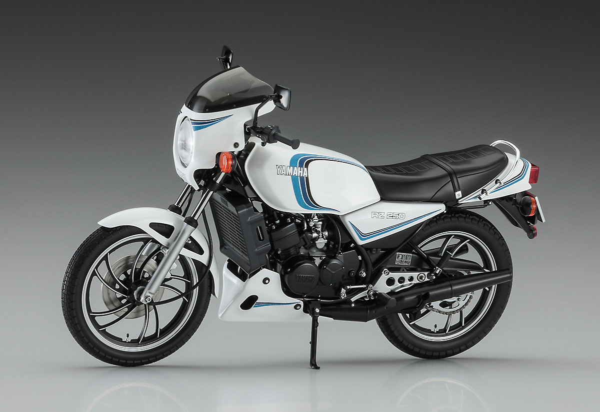 ハセガワ、プラモデル「ヤマハ RZ250（4L3）w/カウル（1982）」本日