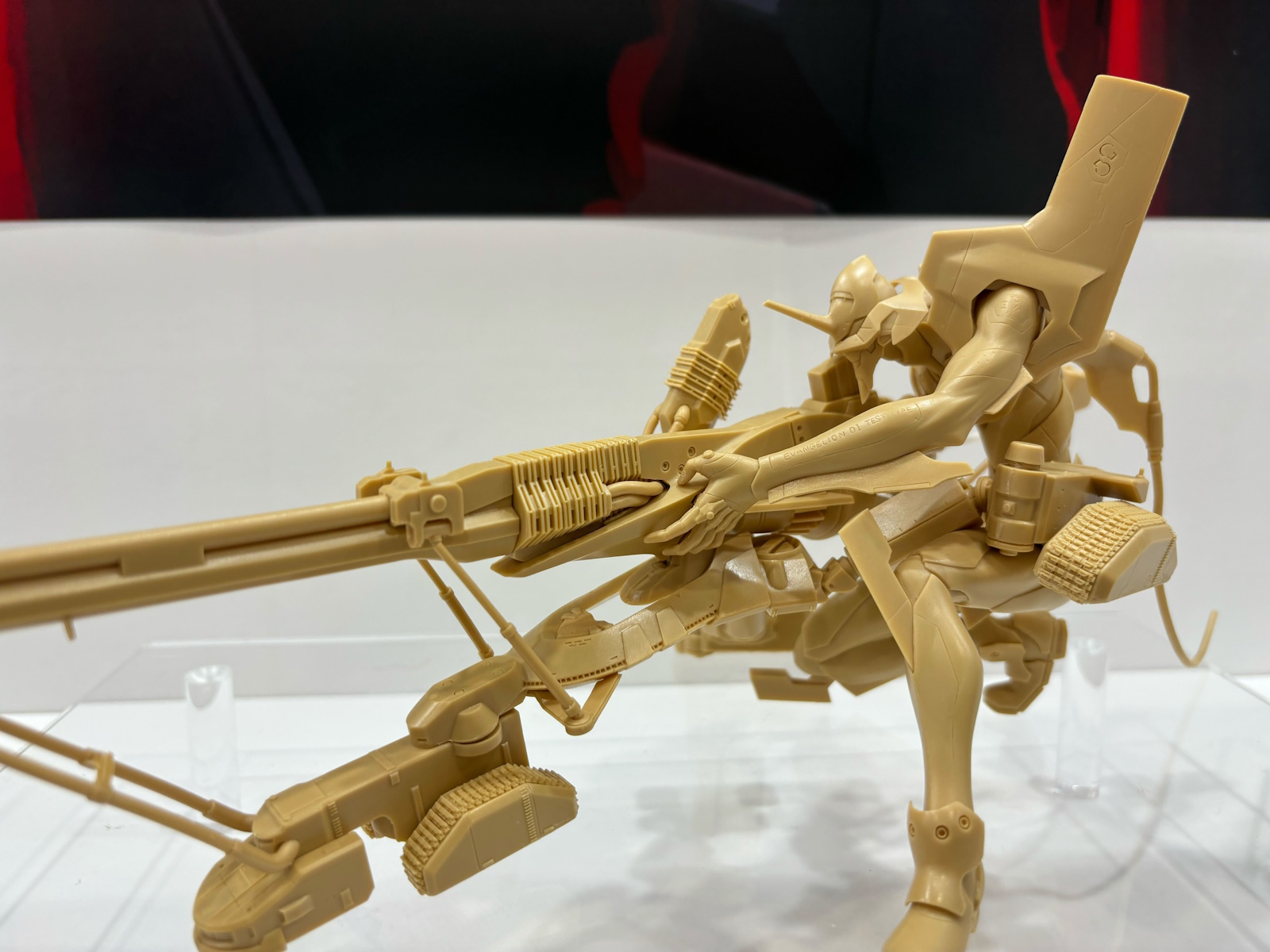 ヱヴァ：序」より陽電子砲を構えた初号機が「ARTPLA」に登場