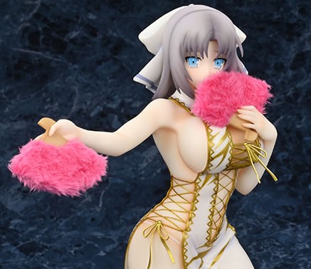 閃乱カグラ NewWave Gバースト」より左右が開けた白チャイナ姿の雪泉が
