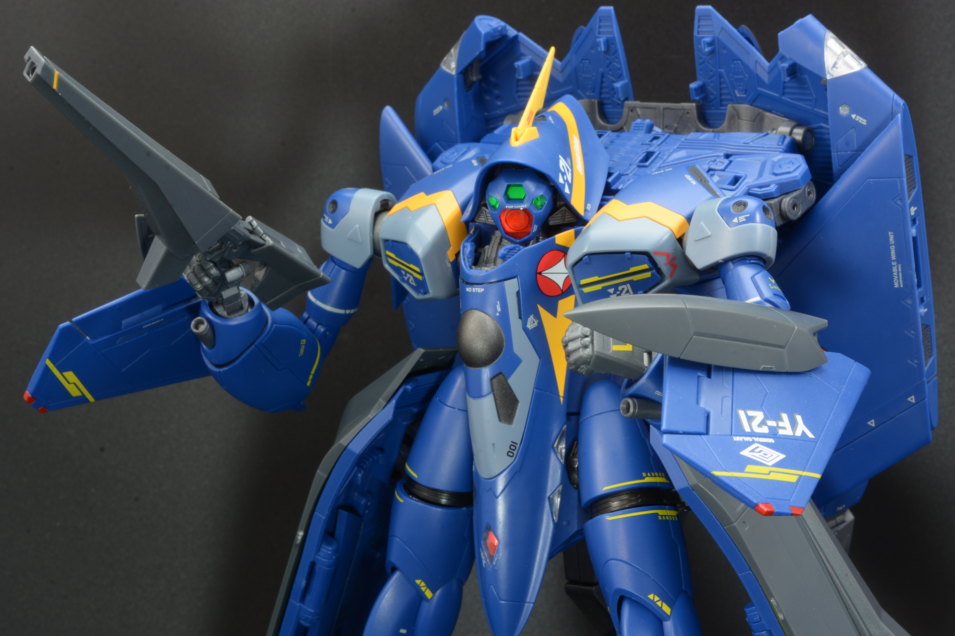 DX超合金 YF-19 エクスカリバー イサム・ダイソン機 YF-21 ガルド