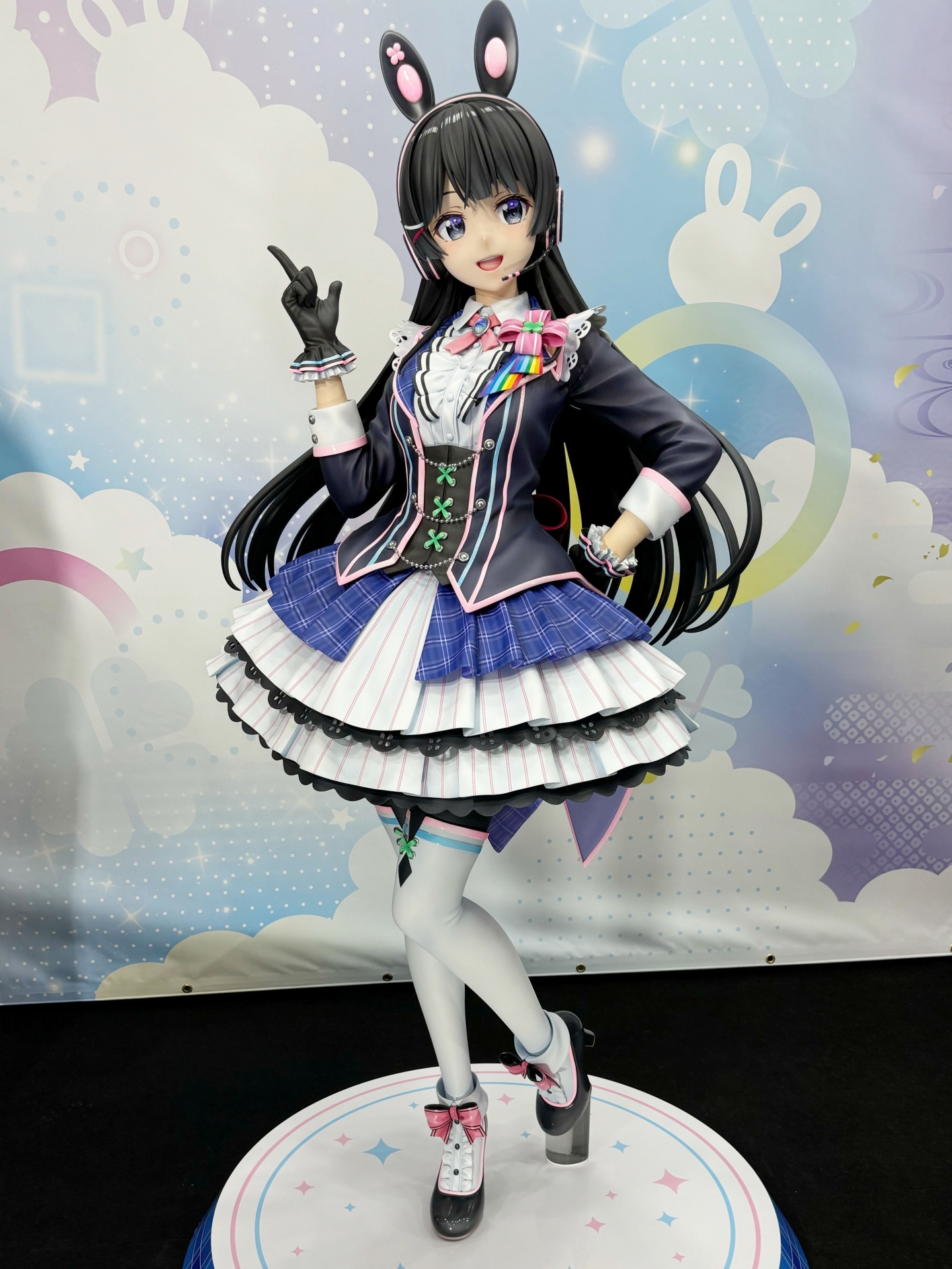 月ノ美兎」「剣持刀也」等身大フィギュアがデザインココブースで展示【#ワンフェス】 - HOBBY Watch