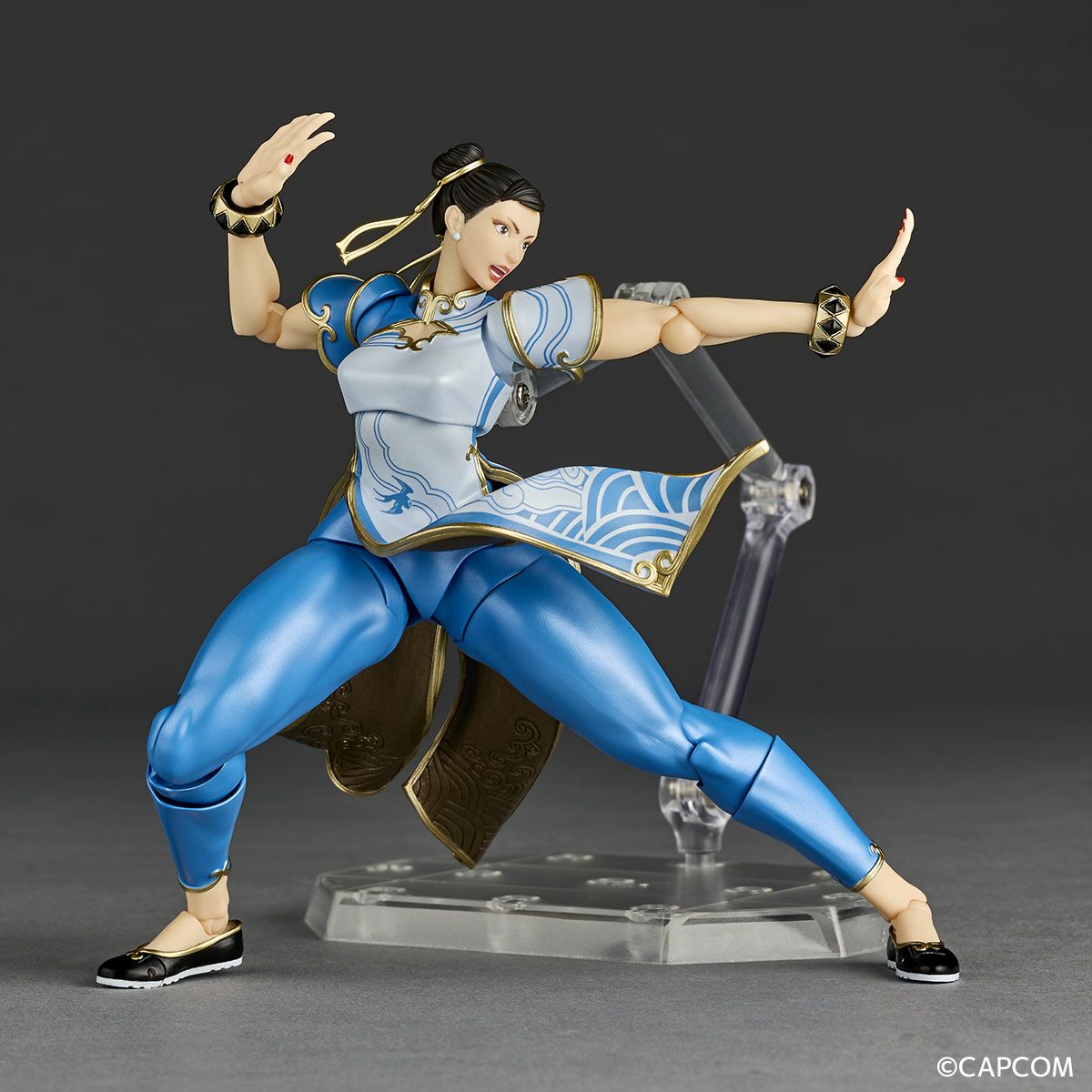 【未開封】リボルテック　SFO 春麗　※箱ダメージあり ストリートファイターII」より「春麗」の可動フィギュアが