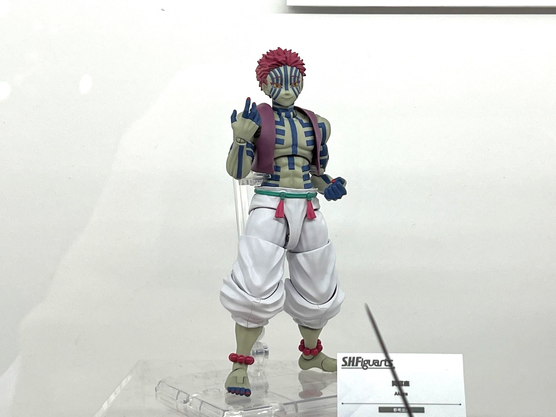 鬼滅の刃」「ダンダダン」「ヒロアカ」などのフィギュアがズラり