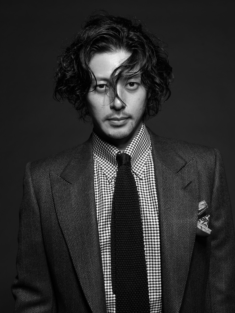 仮面ライダークウガ」五代雄介役のオダギリジョーさんが「超クウガ展