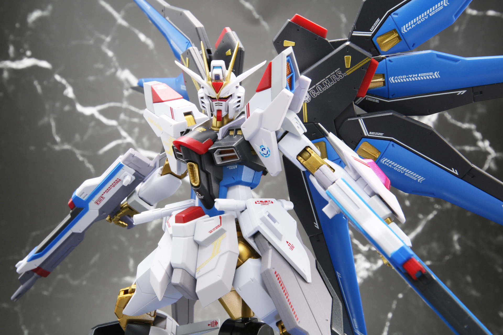 メタルロボット魂 ストライクフリーダムガンダム弍式 Amazon.co.jp: METAL ROBOT魂 ＜SIDE MS＞ ストライクフリーダム