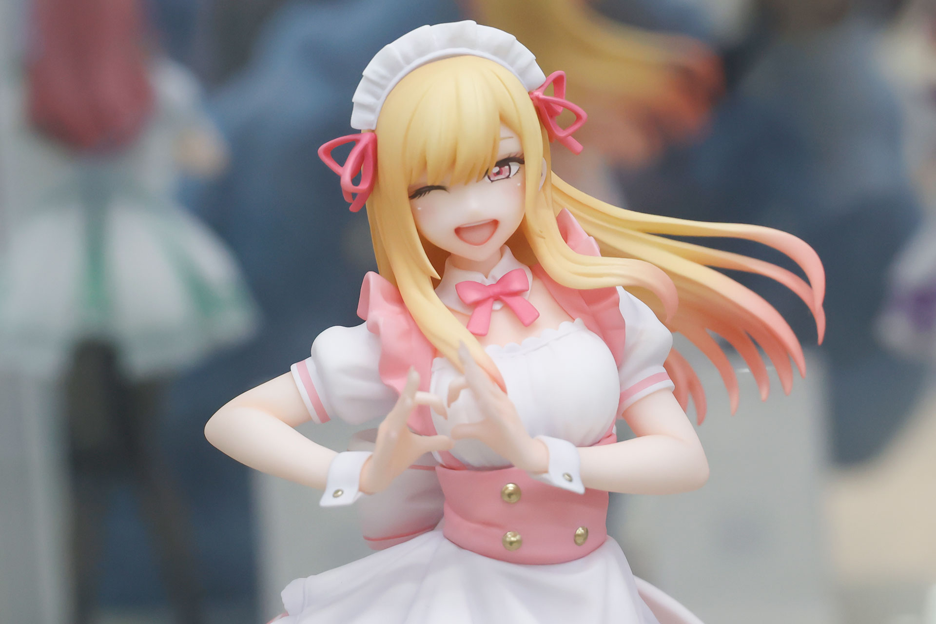 BIGサトちゃんフィギュア2体＋着せ替え7着セット Amazon.co.jp: ノーブランド品喜多川海夢フィギュア2種セットその着せ