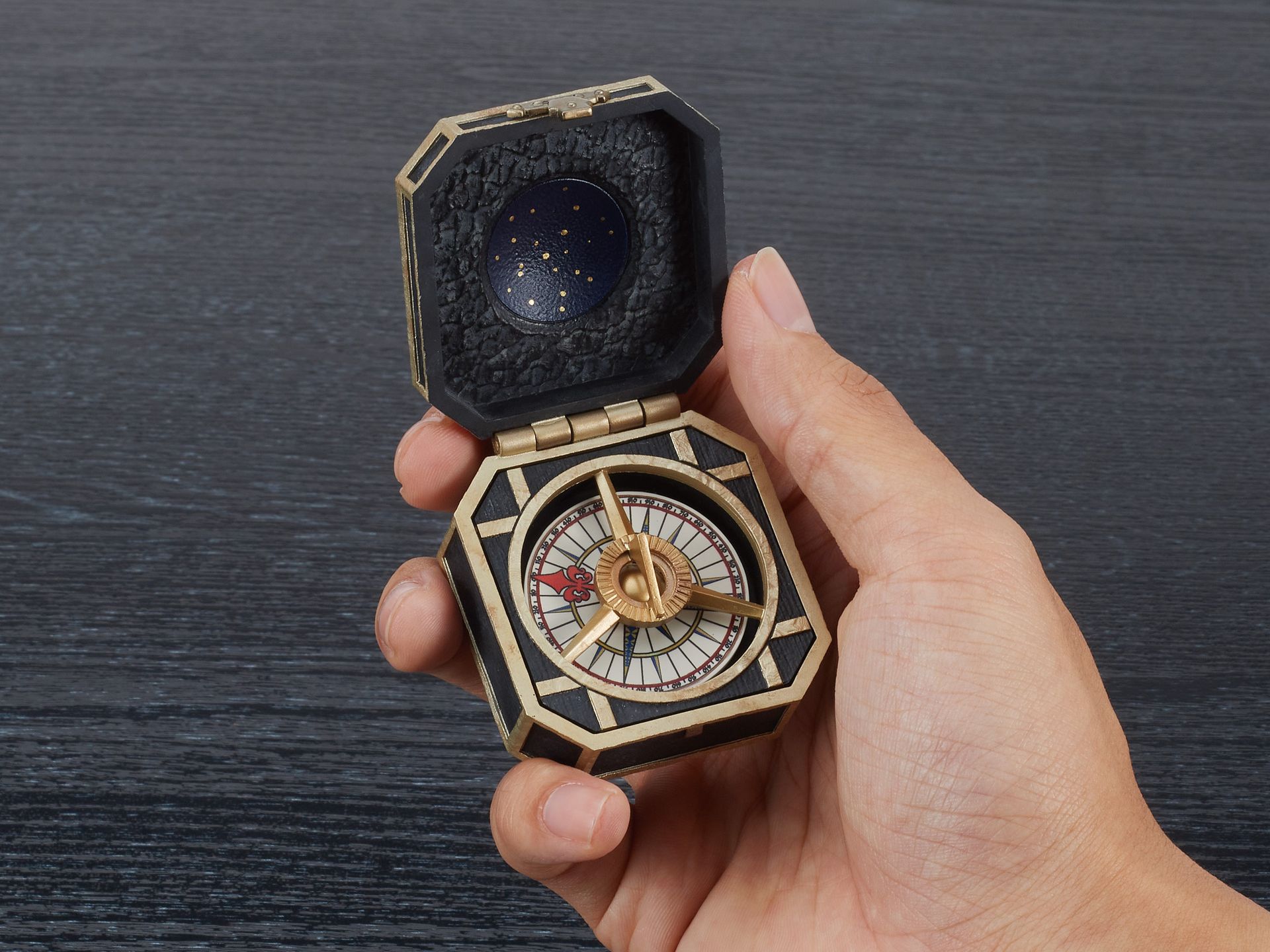 パイレーツ・オブ・カリビアン」劇中アイテムがガチャに！ 8月上旬発売