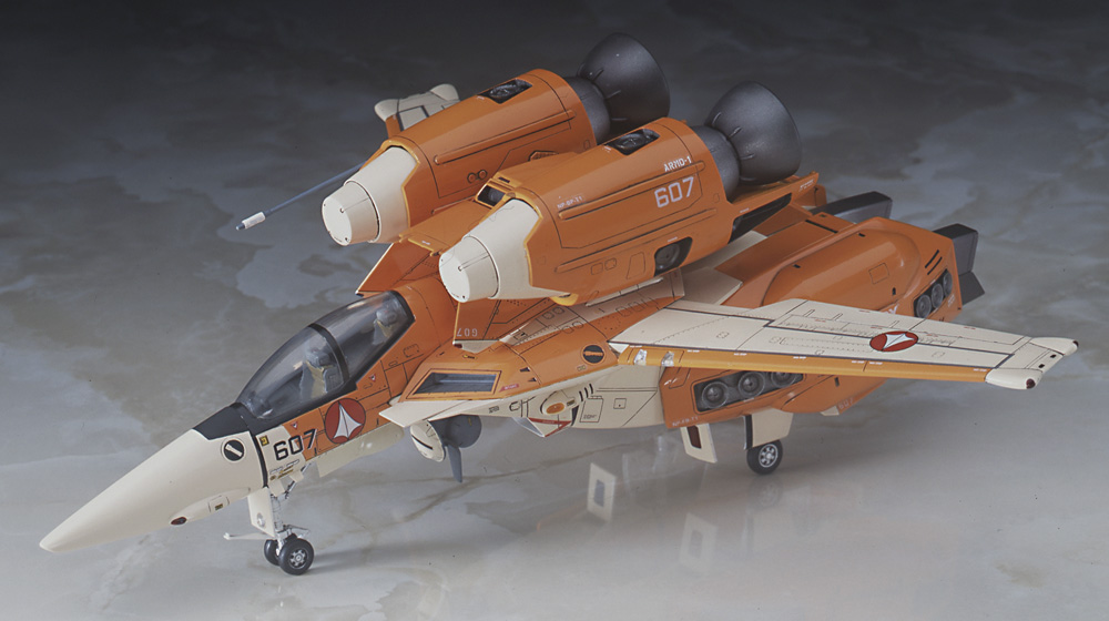 お値下げ中！【プラモデル付き】新品未開封CD★目を閉じて… 超時空要塞マクロス 愛・おぼえていますか」よりプラモデル「VT-1