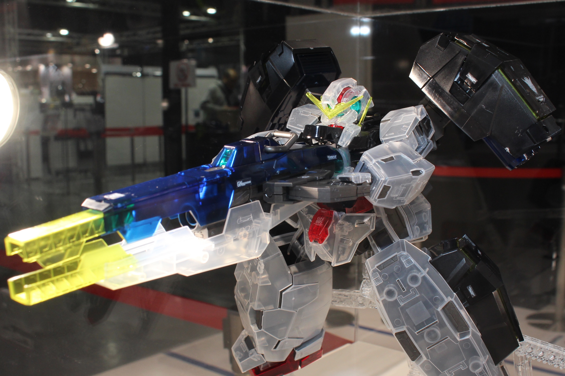 特別企画】クリア装甲をまとったガンダムヴァーチェ登場！ 「MG 1/100