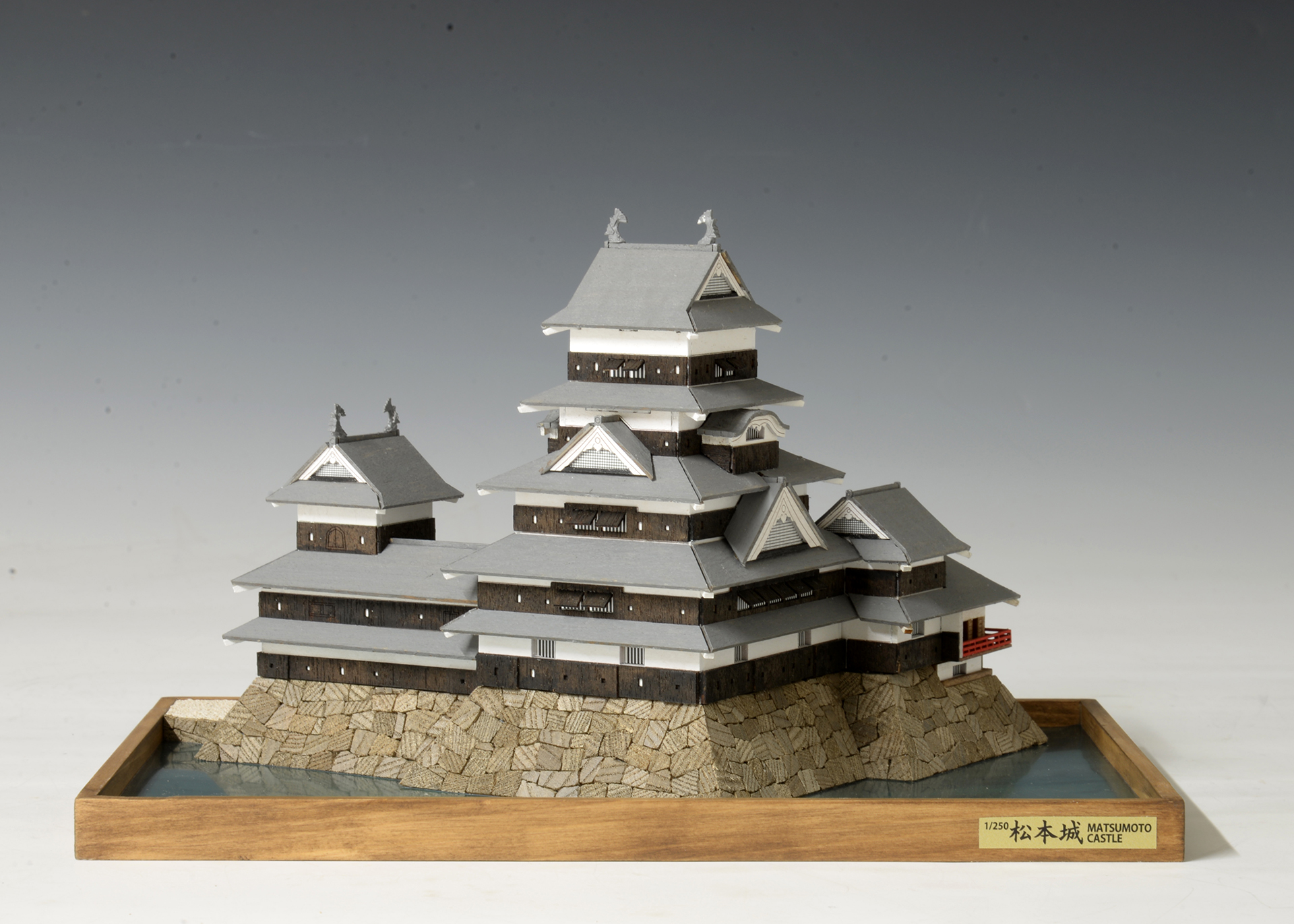 ウッディジョー、木製模型「1/250 松本城」を12月1日に発売 - HOBBY Watch