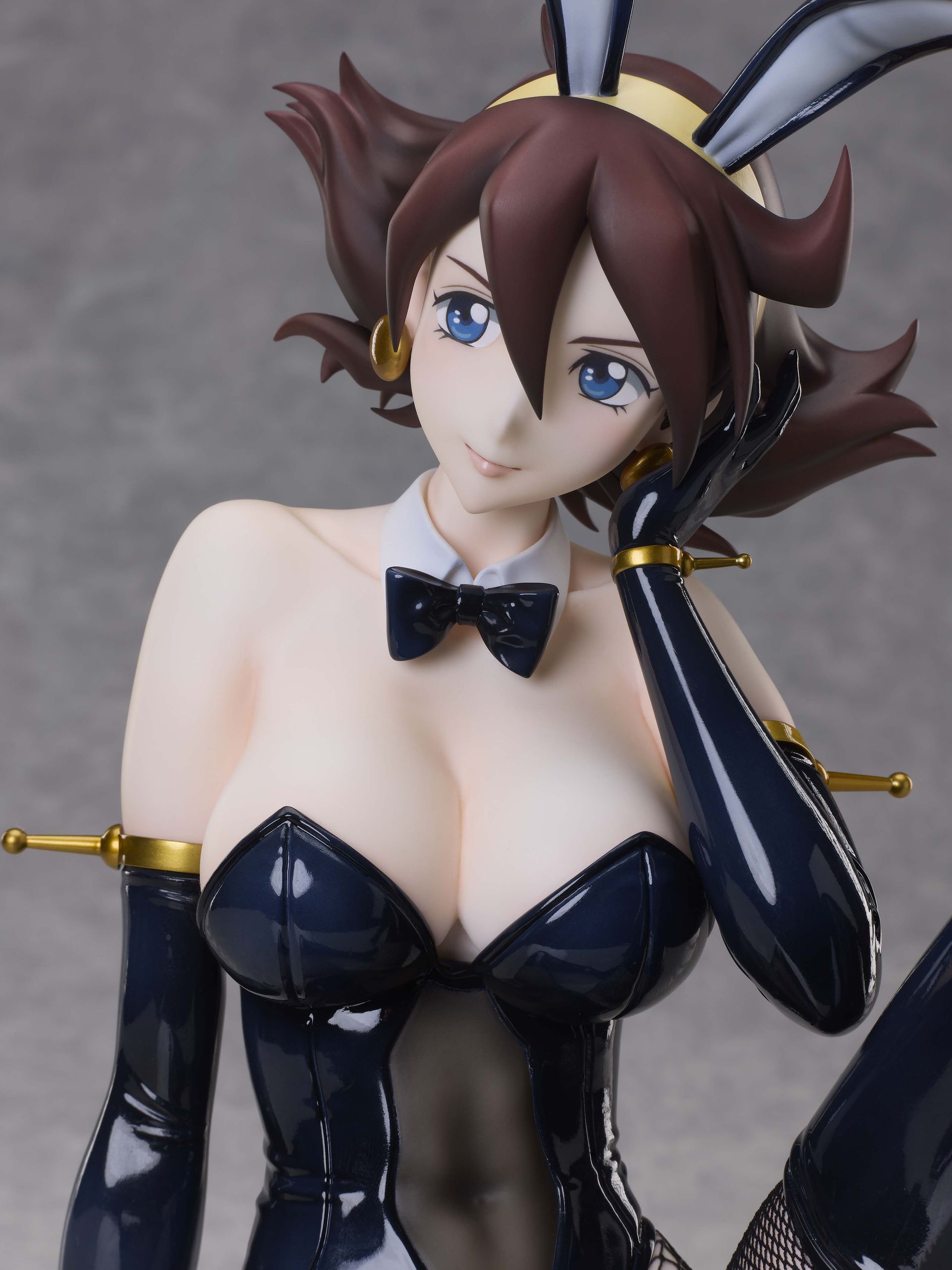 機動武闘伝Gガンダム」より「レイン・ミカムラ」が全高約300mmのバニー