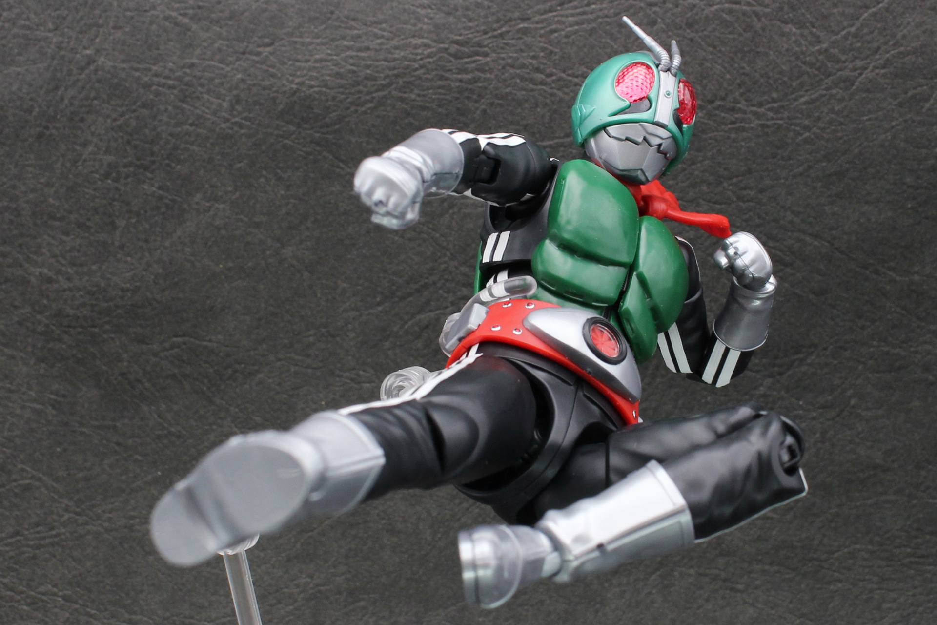 レビュー】「Figure-rise Standard 仮面ライダー新1号」レビュー 祝