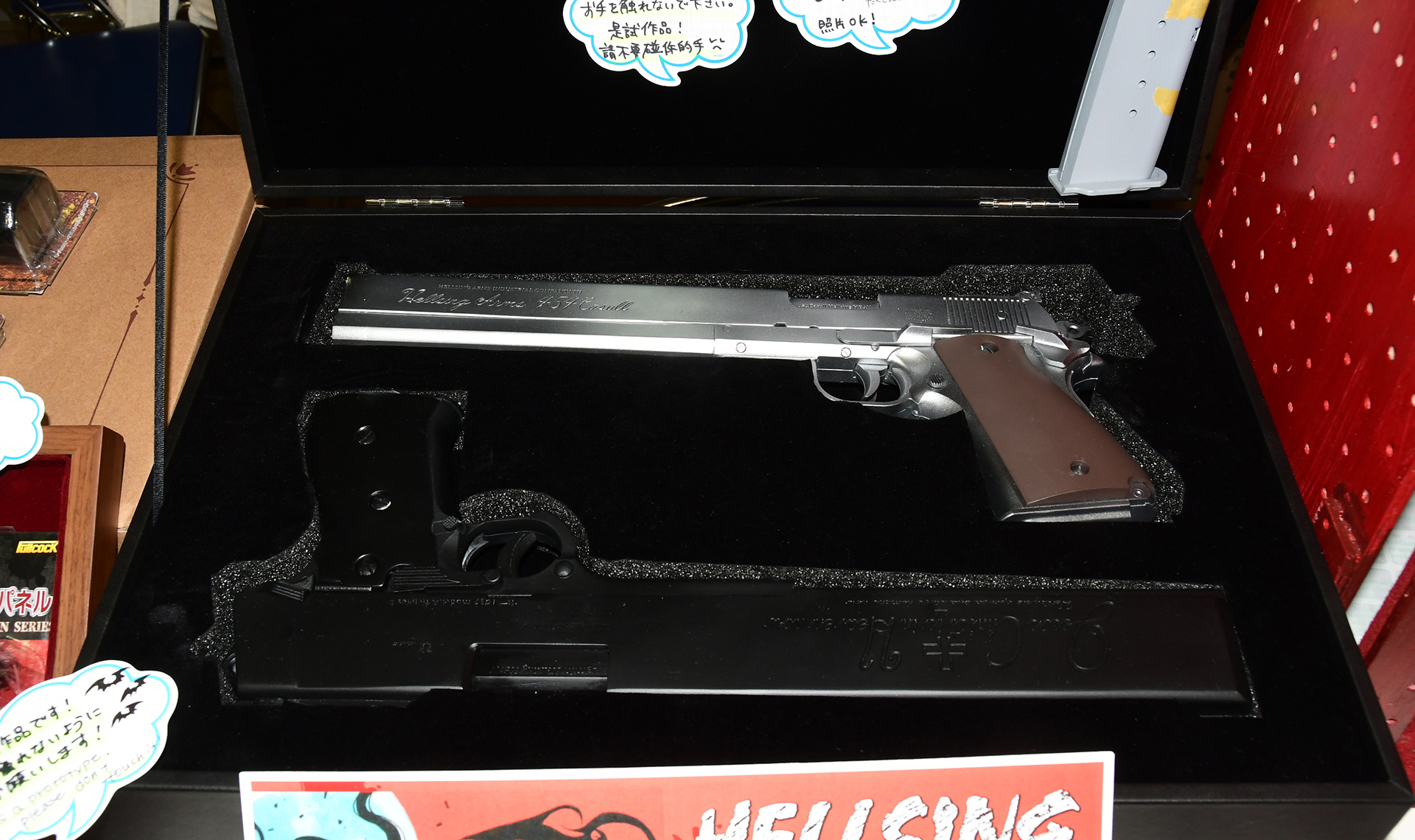 アルゴ舎、こだわりのブローバック「HELLSING」のアーカードが使う2